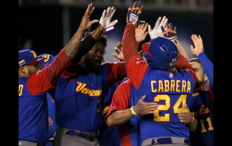 Venezuela rompió su sequía en la sexta tanda, gracias a un estacazo sencillo de Ender Inciarte. EFE / J. Méndez