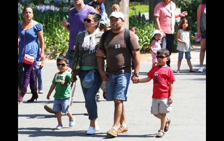 Una de las causas que explica los resultados, es el hecho de adoptar costumbres más sanas al vivir con hijos. EL INFORMADOR / ARCHIVO