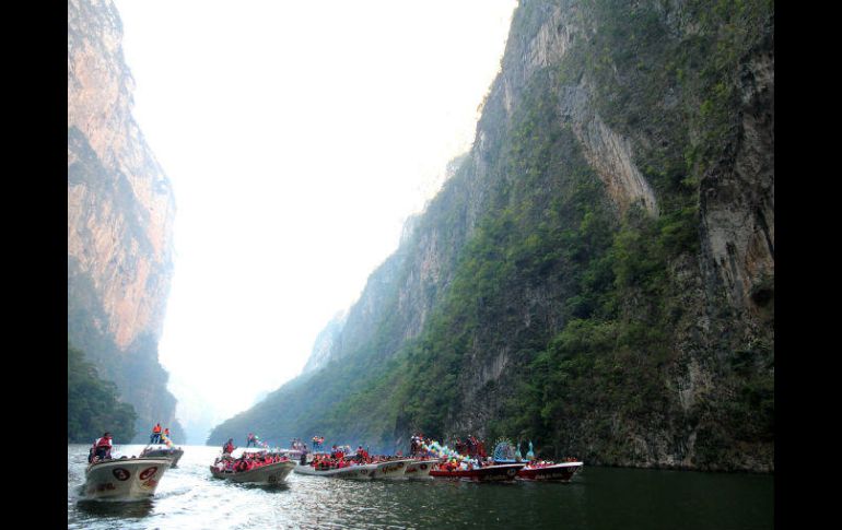 Algunos de los turistas acusaron a Aurelio Martínez Reyes de ser el causante del accidente; huyó del lugar. NTX / ARCHIVO