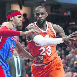 El Rey, en su ritmo para derrotar a los Pistons