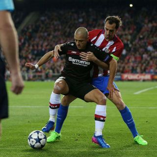 El Atlético es un favorito para ganar la Champions: Chicharito