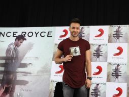 En 'Five' colaboran Farruko, Chris Brown, Shakira, Gerardo Ortiz, Zendaya, entre otros. EFE / A. Cruz
