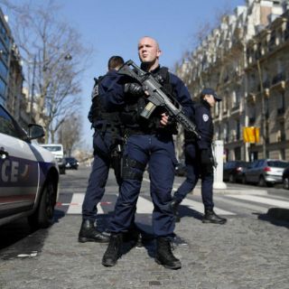 Lagarde condena el ataque contra sede del FMI en París