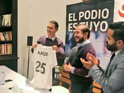 El dirigente nacional del PES dio a conocer el nombramiento en Twitter. TWITTER / @hugoericflores