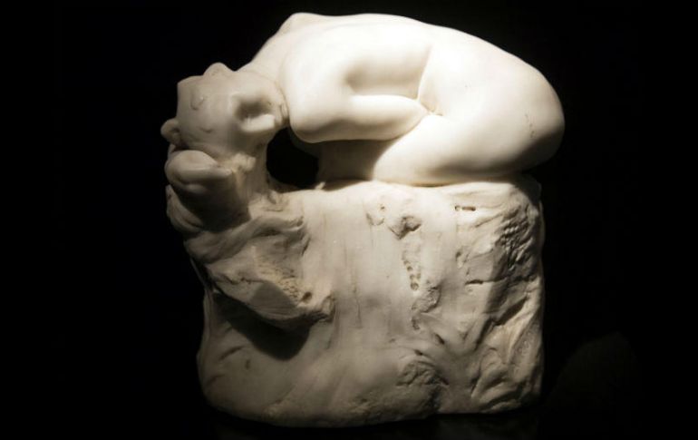 Fue tallada en mármol blanco por Rodin en 1887 y pasó un año después a las manos del diplomático chileno Carlos Morla. EFE / E. Laurent