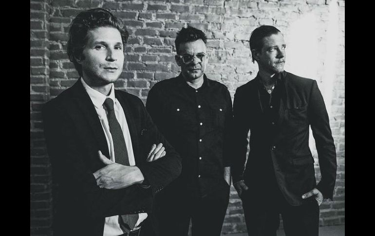 Interpol anunció la primera etapa de su actual gira que contempla actuaciones en Europa, Reino Unido y México. TWITTER / @Interpol