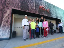 Johan, Uriel, Nelli, Citlali, José, Lucrecia, Karina y Sergio salieron del Acuario Michin a las 10:30 horas. EL INFORMADOR / G. Gallo