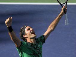Federer, de 35 años, se convierte en el ganador más veterano en las historia de Indian Wells. AP / M. J. Terrill