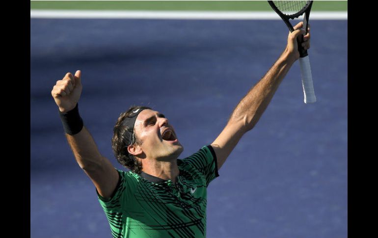 Federer, de 35 años, se convierte en el ganador más veterano en las historia de Indian Wells. AP / M. J. Terrill