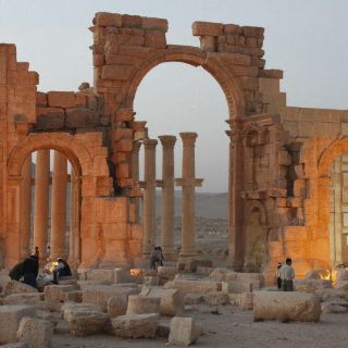 Arqueólogo rastrea con fotos satelitales saqueos en Siria e Iraq