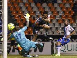 Un cabezazo resolvió el partido en favor de los poblanos cuando parecía que las escuadras se repartirían puntos. MEXSPORT / J. Díaz Perez