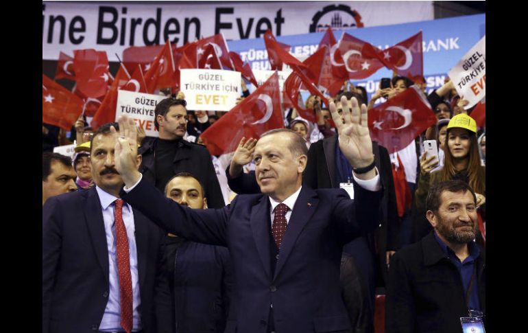 Recep Tayyip Erdogan, presidente de Turquía, en un mitin con miras al referendo del 16 de abril. AP / K. Ozer