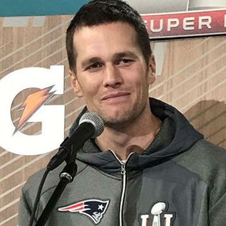 Tom Brady agradece localización de jerseys robados