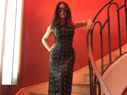 Salma Hayek ofreció una entrevista para la revista de moda y diseño DuJour. INSTAGRAM / salmahayek
