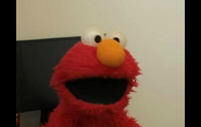 En el clip aparece el personaje reclamando que ha trabajado más de 30 años en la empresa. TWITTER / @vincentdonofrio