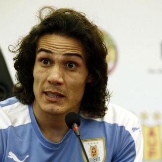 Cavani espera duelo 'friccionado' con Brasil