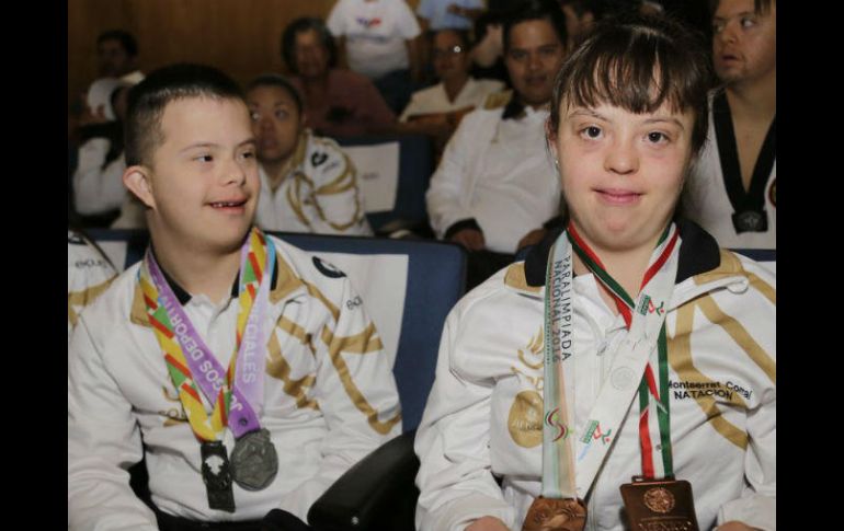 La Clínica Down atiende a 450 usuarios, desde los 40 días de nacidos hasta los 12 años, mediante una intervención multidisciplinaria. TWITTER / @difjalisco