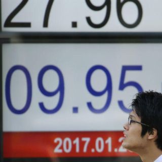 Japón registra su superávit comercial más grande desde 2010