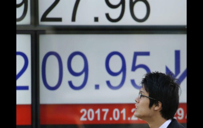 Las exportaciones a Estados Unidos se incrementaron 0.4%, a 1.2 billones de yenes. AP / ARCHIVO