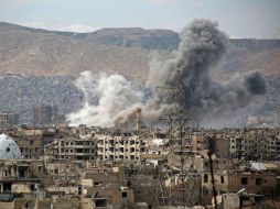 Desde el 8 de marzo, los aviones de la coalición internacional han intensificado sus ataques contra la urbe de Al Raqa. AFP / A. Suleiman