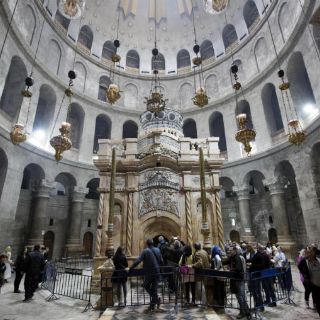 La tumba de Jesucristo reabre tras restauración