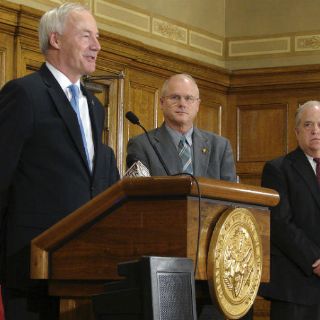 Arkansas permitirá porte de armas en sitios públicos