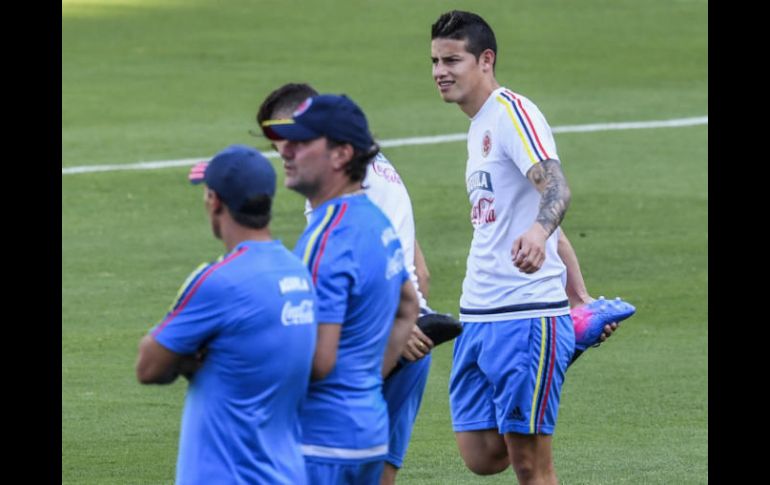 Colombia ocupa el sexto lugar en la tabla posiciones con 18 puntos, mientras que Bolivia es penúltimo, con siete unidades. AFP / L. Acosta