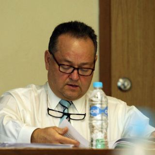 Magistrado Barba recibe amparo contra juicios políticos