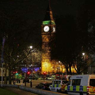 Hollande llama a luchar contra terrorismo a escala europea