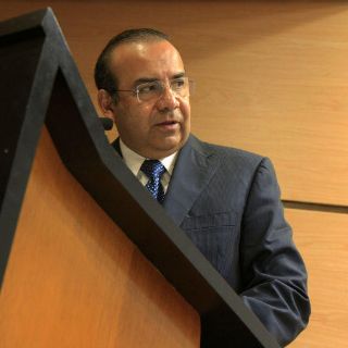 Separación de Telmex pone en riesgo derechos laborales: STPS