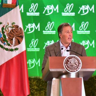 Hay voces que convocan al país a regresar al pasado: Meade