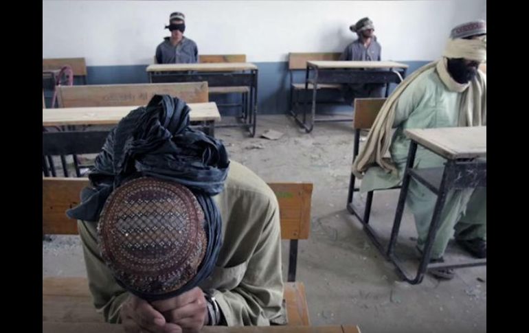 Los combatientes que toman las escuelas suelen utilizar las aulas como centros de detención y cámaras de tortura, indican. YOUTUBE / HumanRightsWatch