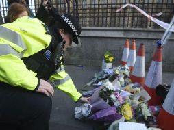 Con el anuncio se eleva a cuatro la cifra de víctimas asesinadas en el ataque del miércoles en Londres. EFE / F. Arrizabalaga