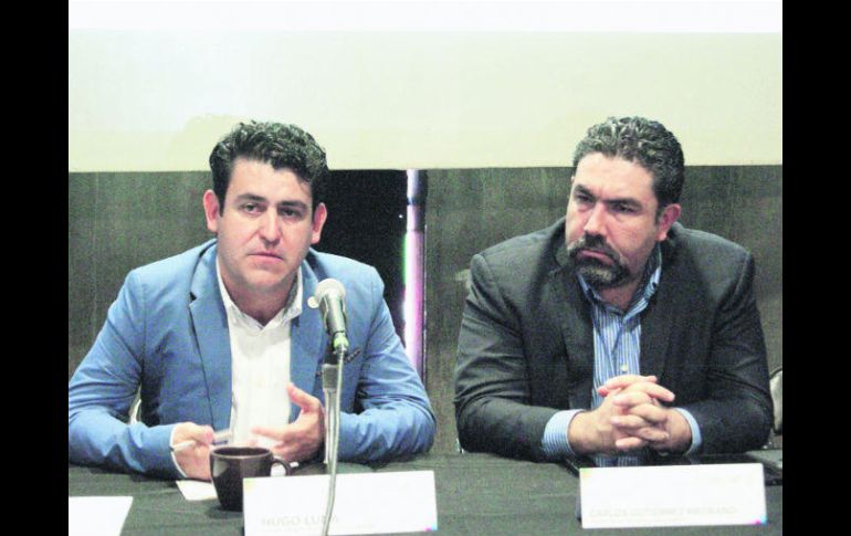 Hugo Luna y Carlos Gutiérrez Medrano durante el anuncio. ESPECIAL / Gobierno de Guadalajara