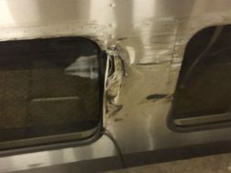 En la imagen puede verse parte del daño ocasionado al tren. AP / J. Geary