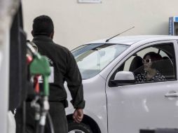 En las zonas fronterizas los precios irán desde 16.20 pesos por litro hasta los 15.19. EL INFORMADOR / ARCHIVO