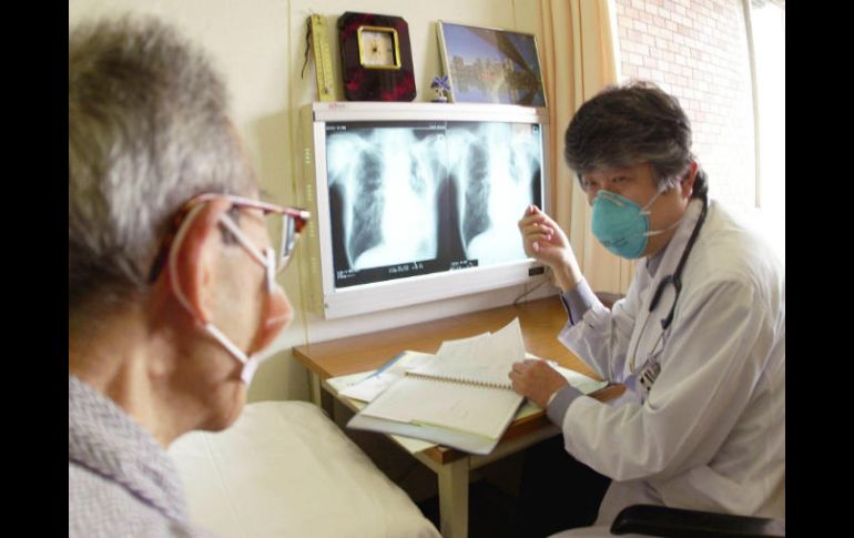 La tuberculosis a pesar de que se había propuesto su erradicación hace más de 30 años, la siguen padeciendo un gran número de personas. AP / ARCHIVO
