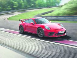 La parte trasera da lugar a calaveras de corte afilado. ESPECIAL /