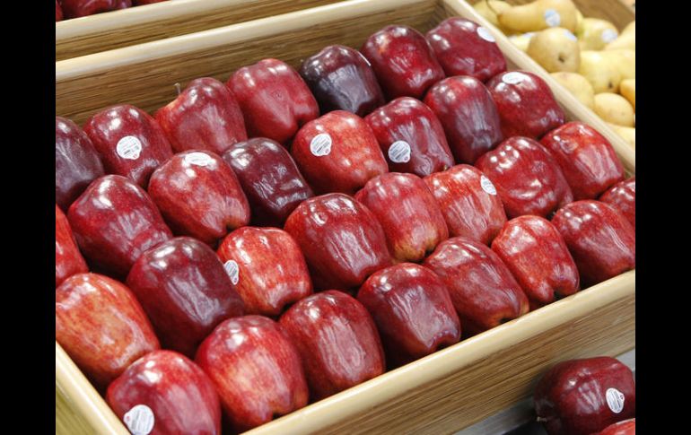 Las  manzanas ayudan a desintoxicar el hígado, a reducir los niveles de colesterol y a mejorar la memoria. EL INFORMADOR / ARCHIVO