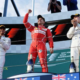 Sebastian Vettel triunfa en el Gran Premio de Australia