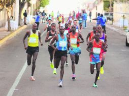 Dominio. Como en ediciones anteriores, los corredores africanos son favoritos este día. ESPECIAL / Comude Zapopan