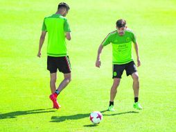 Antes de partir a Trinidad y Tobago, Oribe Peralta afirmó que van por los tres puntos, para mantener el liderato del certamen. MEXSPORT /