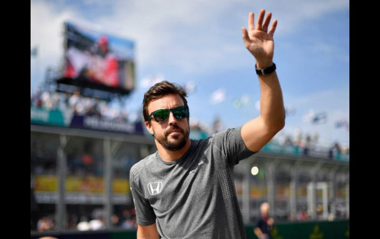 ''Está frustrado como un demonio, ni siquiera quiere terminar sexto o séptimo'', dice Webber sobre Alonso. AFP / S. Khan