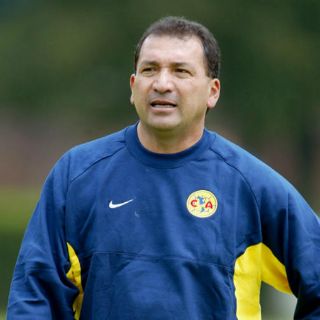 Ex técnico de América quisiera dirigir a Chivas