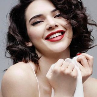 Kendall Jenner se transforma en Marilyn Monroe en video