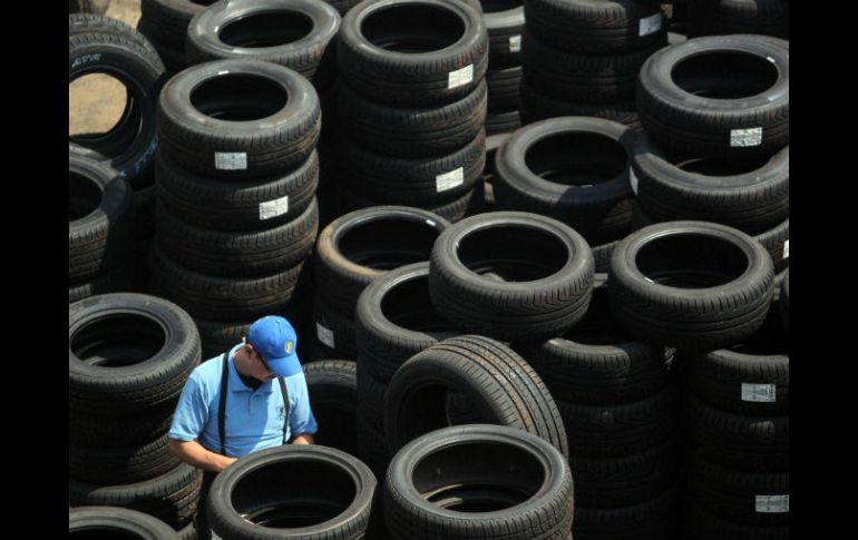 En 2016, poco más del 84% de los neumáticos vendidos en México fueron para automóviles y camiones. EL INFORMADOR / ARCHIVO