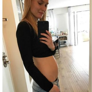 Bar Refaeli anuncia nuevo embarazo