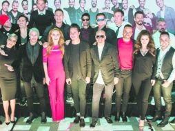 Todos juntos. El elenco del concierto te espera en el Telmex. ESPECIAL /