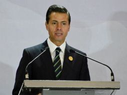 Agradece a homólogos las ''expresiones de solidaridad en la etapa de la redefinición'' de una la nueva relación entre México y EU. AFP / E. Becerra