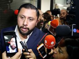 El diputado estuvo atrincherado en la Cámara de Diputados más de 28 horas. EFE / A. Cruz